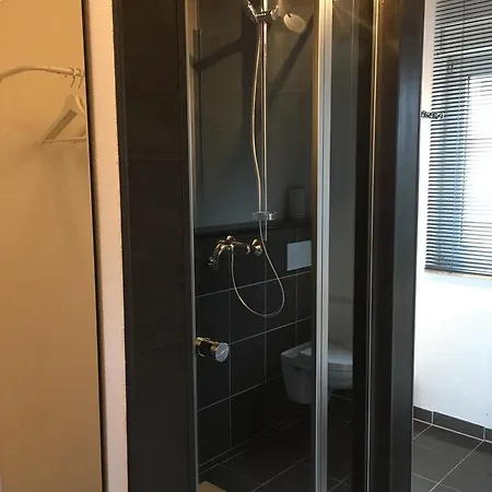 דירה Krio Nicola Rothfuchs 1