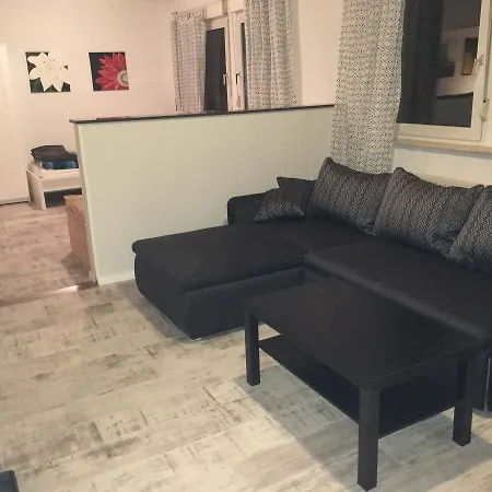Krio Nicola Rothfuchs 1 *