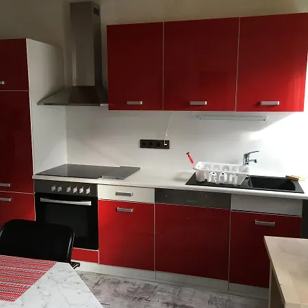 Krio Nicola Rothfuchs 1 דירה *